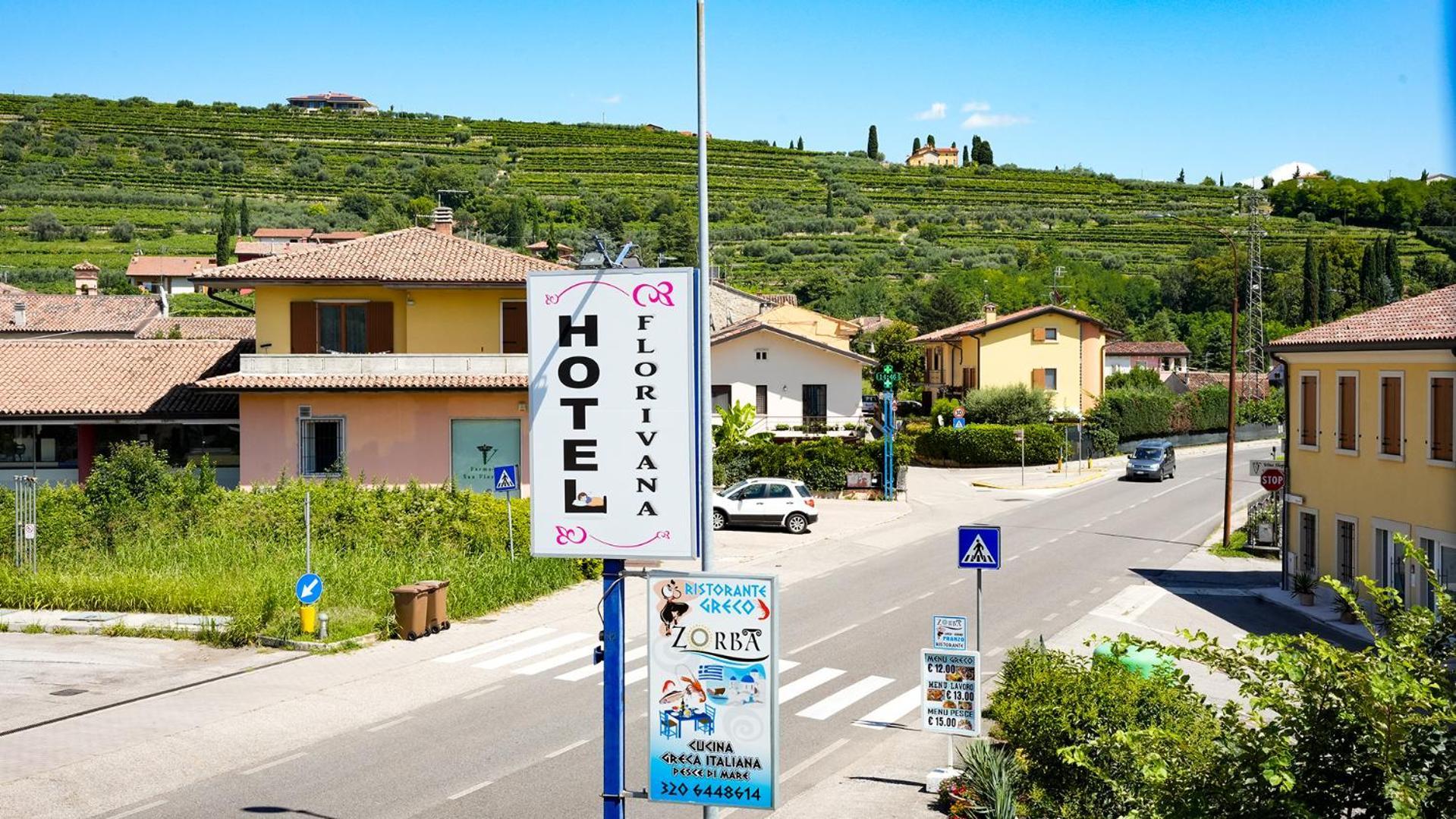 Florivana Boutique Hotel Ristorante San Pietro in Cariano Exterior foto